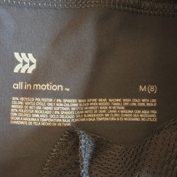 Boys youth shorts lot of 4 dry tech size medium 8 - Picture 5 of 6